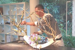 Ikebana class at Newyn Art Gallery